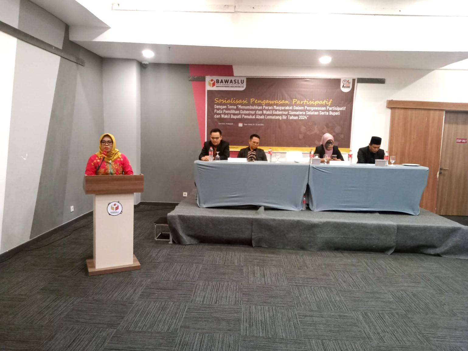 MASSURYATI AJAK MASYARAKAT PALI IKUT AWASI PROSES TAHAPAN PEMILIHAN 2024