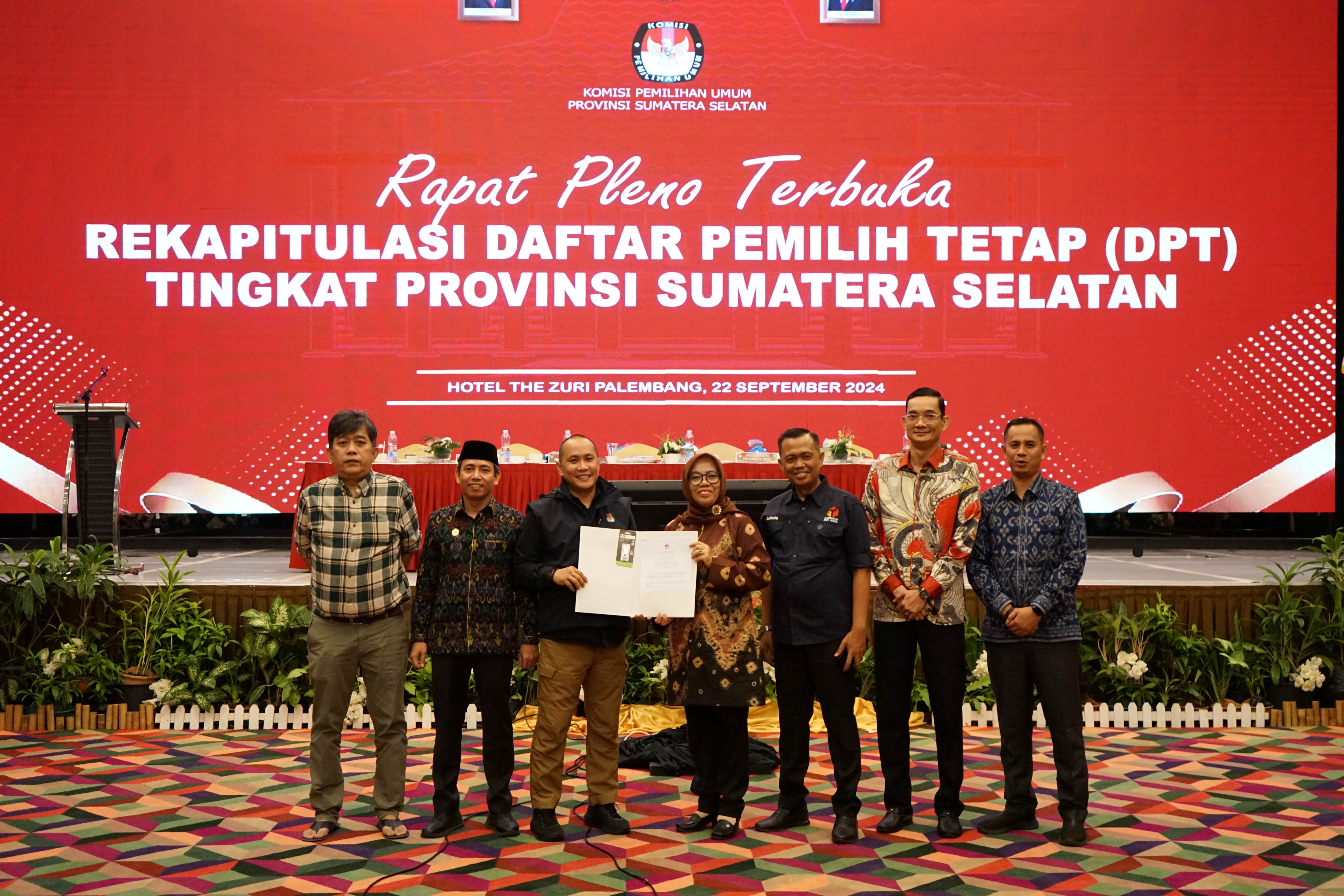 Rekapitulasi DPT Tingkat Provinsi, Massuryati Berikan Saran