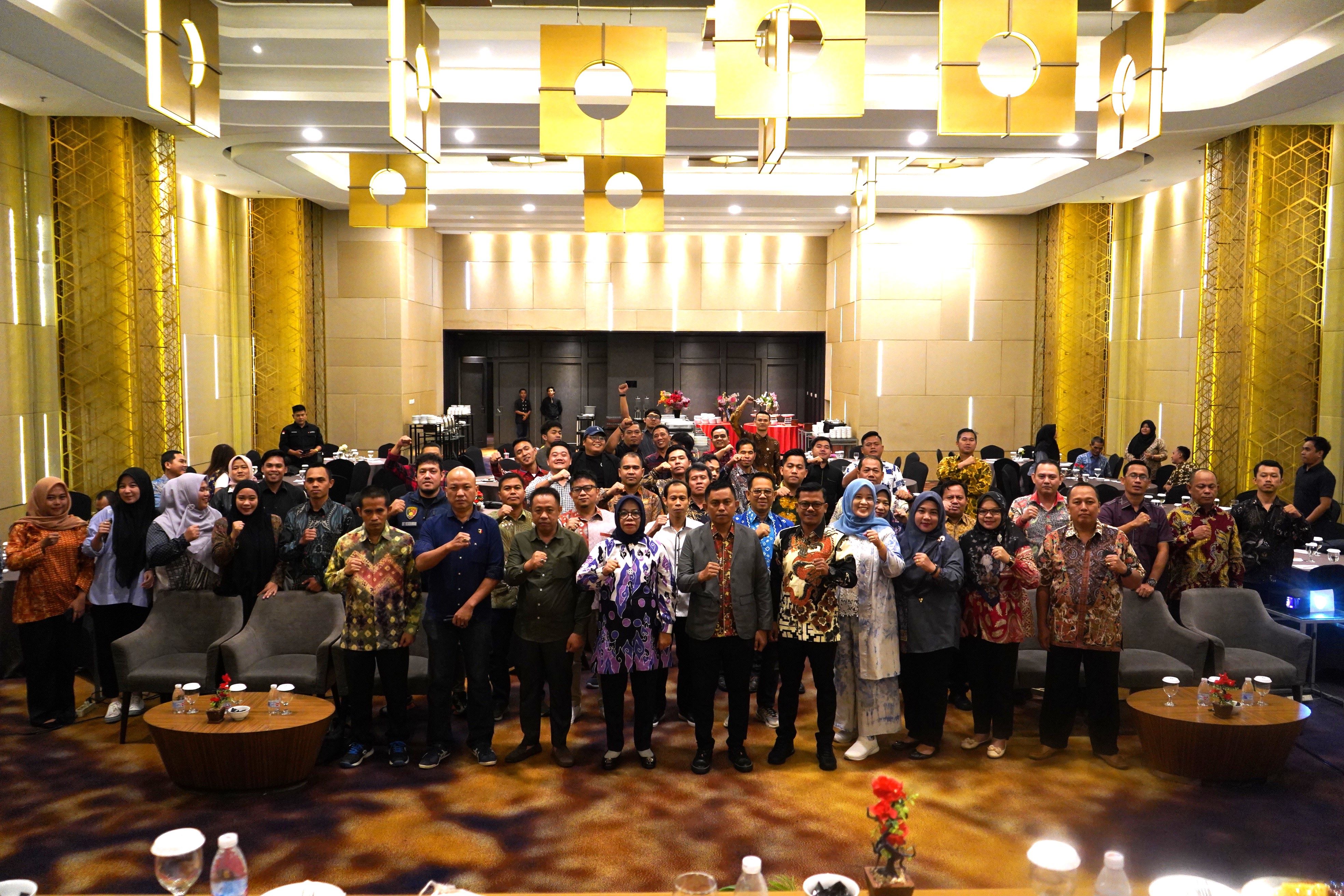 PERKUAT PEMAHAMAN JAJARAN, BAWASLU SUMSEL ADAKAN SOSIALISASI DAN IMPLEMENTASI PERBAWASLU BESERTA PRODUK HUKUM NON BAWASLU