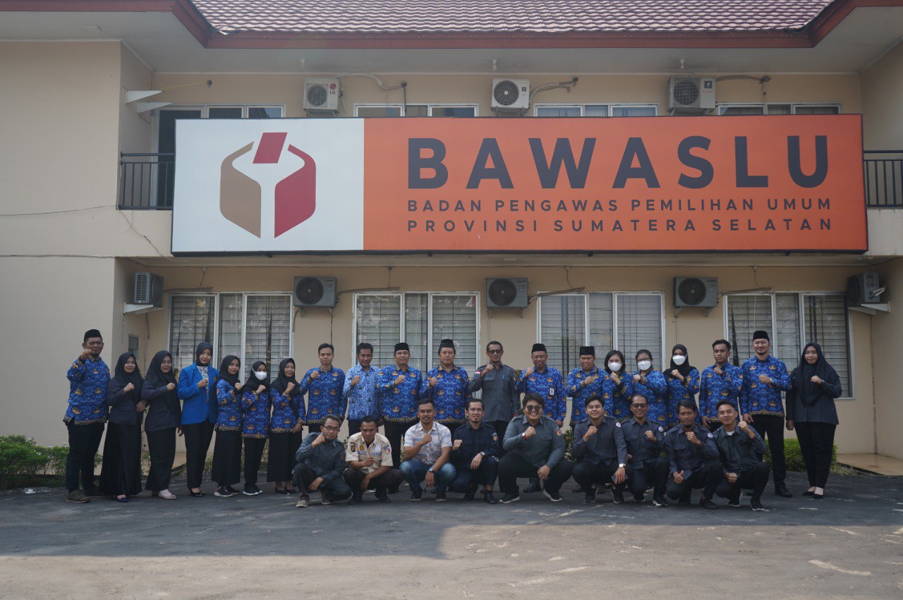 PERINGATI HARI SUMPAH PEMUDA, BAWASLU SUMSEL : MARI BANGKITKAN SEMANGAT KOLABORASI MAJUKAN NEGERI