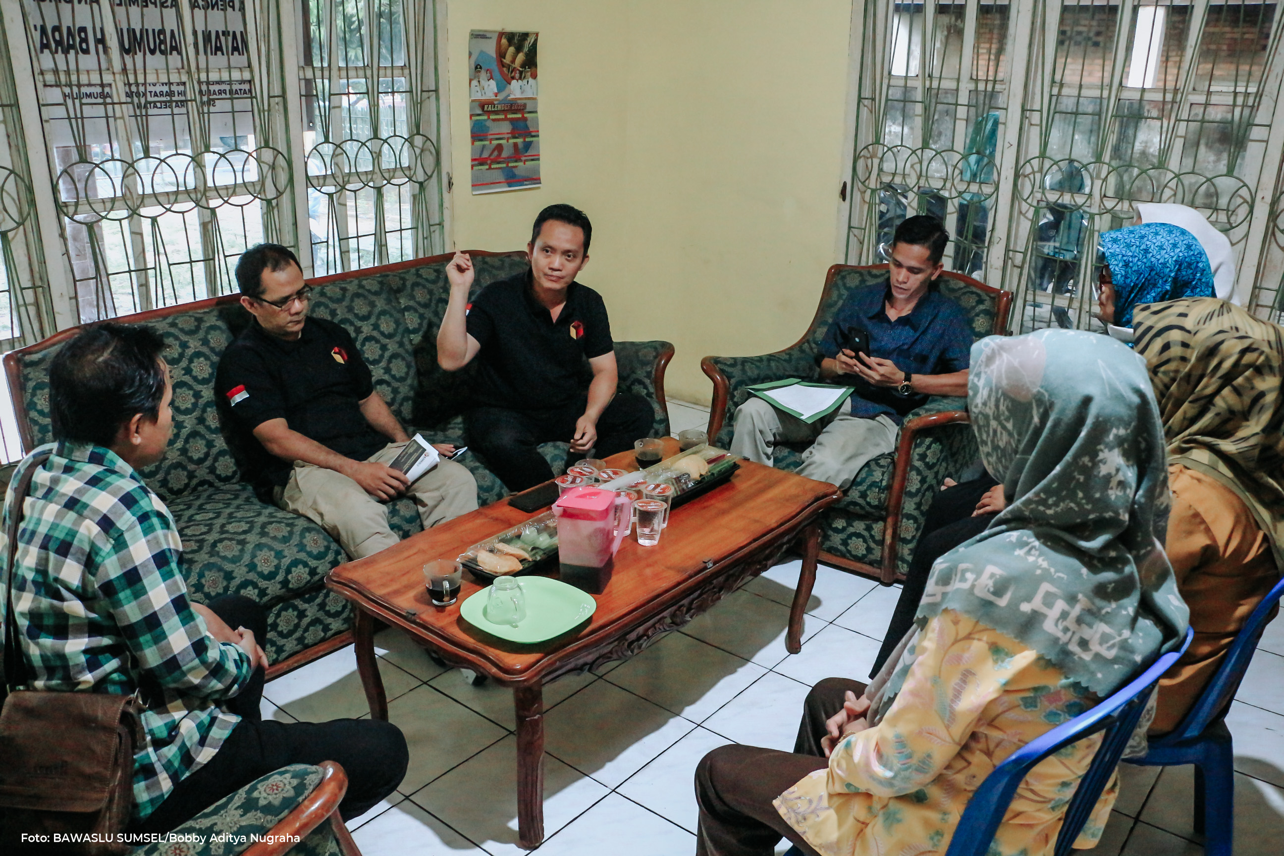 BAWASLU SUMSEL PANTAU KESIAPAN PANWASCAM PRABUMULIH HADAPI PEMILU 2024