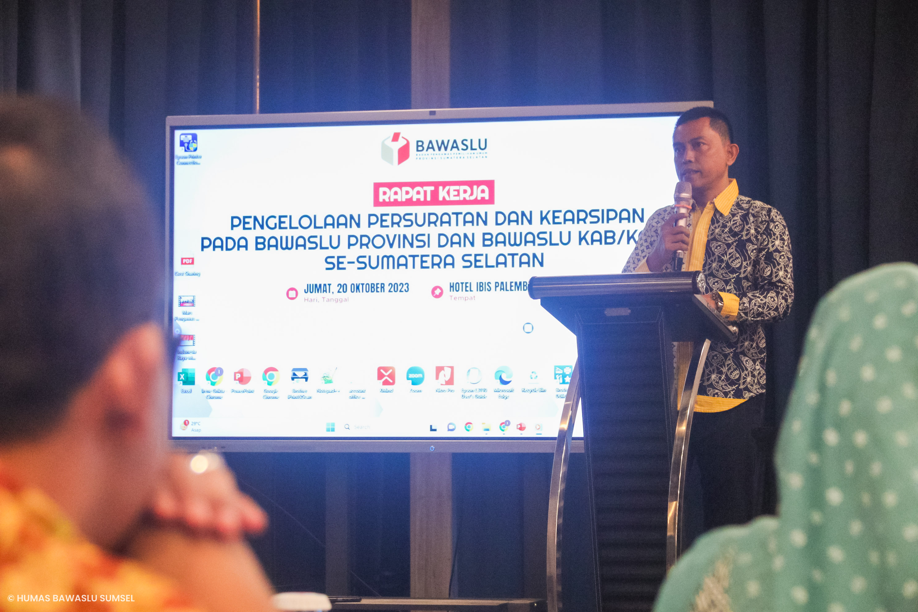 BAWASLU SUMSEL JELASKAN PENTINGNYA PENATAAN PERSURATAN DAN KEARSIPAN