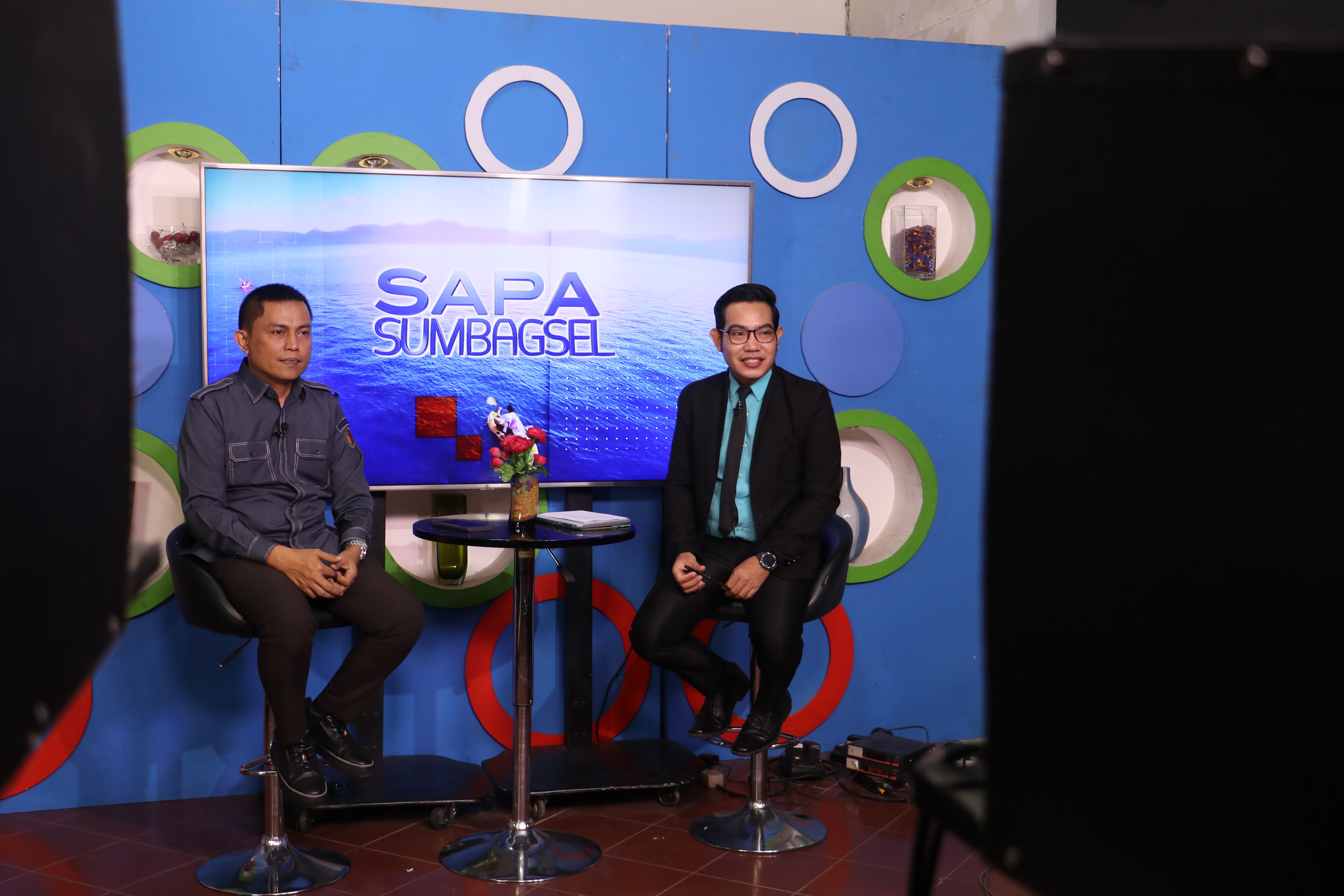 TALK SHOW SAPA SUMBAGSEL, KURNIAWAN AJAK MASYARAKAT WUJUDKAN PEMILIHAN DAMAI