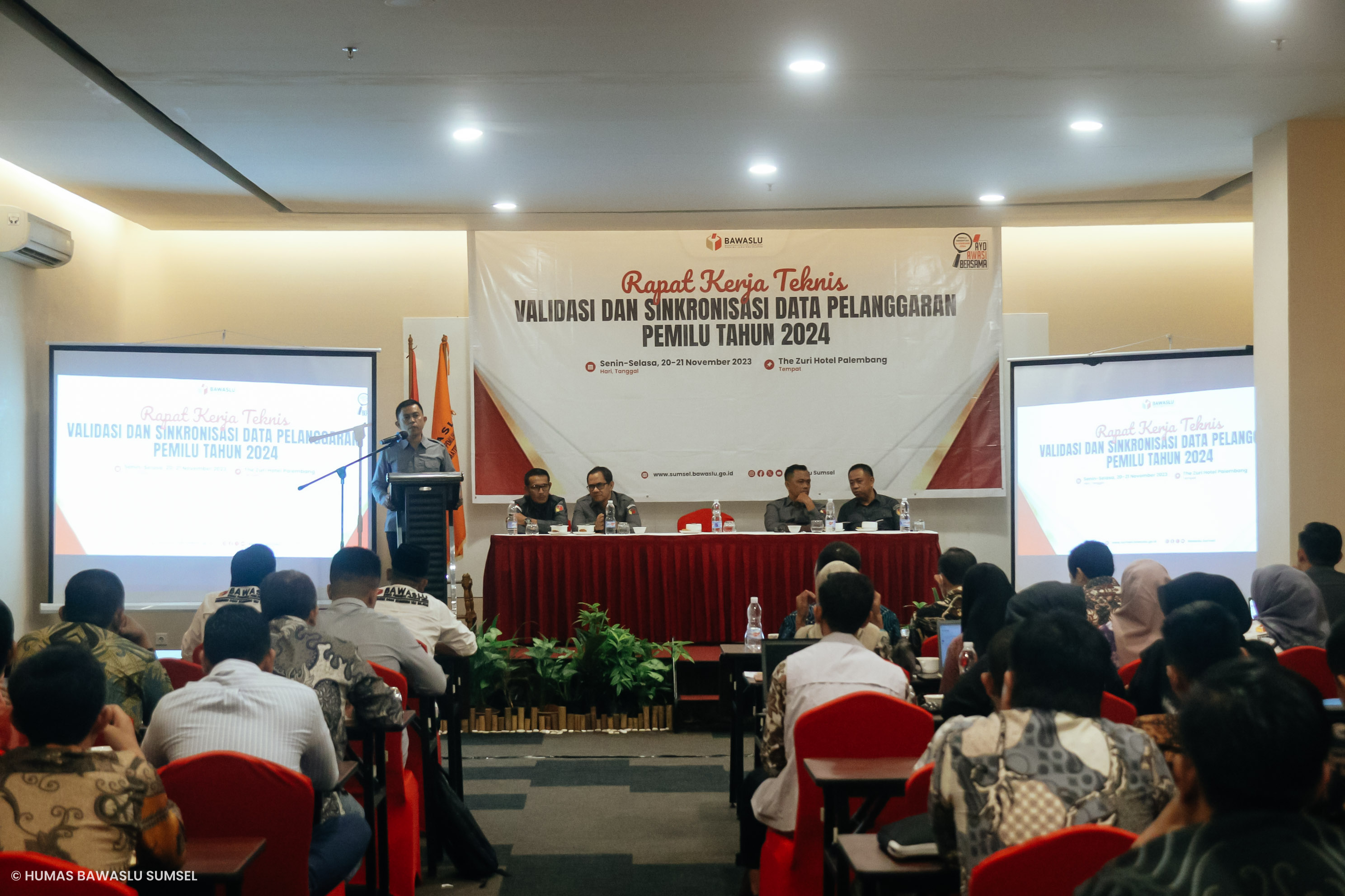 BAWASLU SUMSEL LAKUKAN VALIDASI DAN SINKRONISASI DATA PELANGGARAN DI SUMSEL