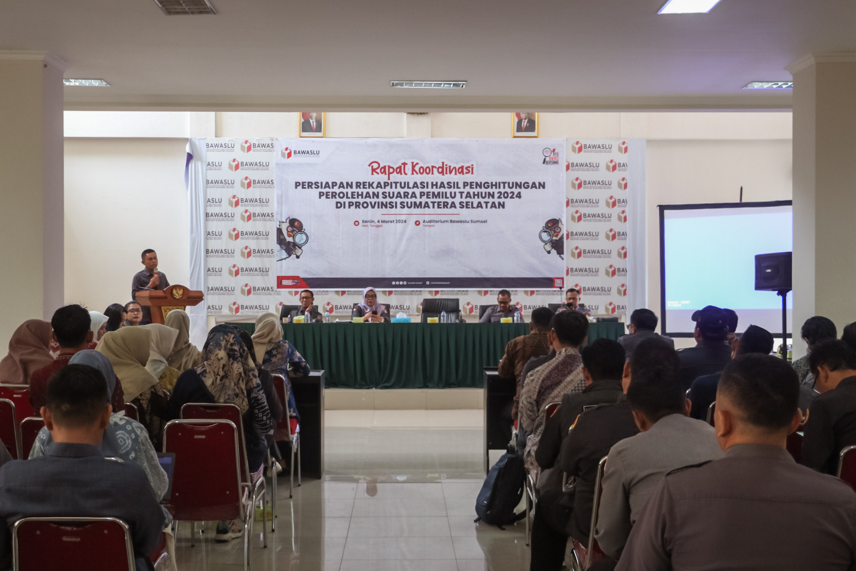 JELANG REKAPITULASI TINGKAT PROVINSI, BAWASLU SUMSEL TEKANKAN PENTINGNYA PENYELESAIAN MASALAH DALAM PEMILU