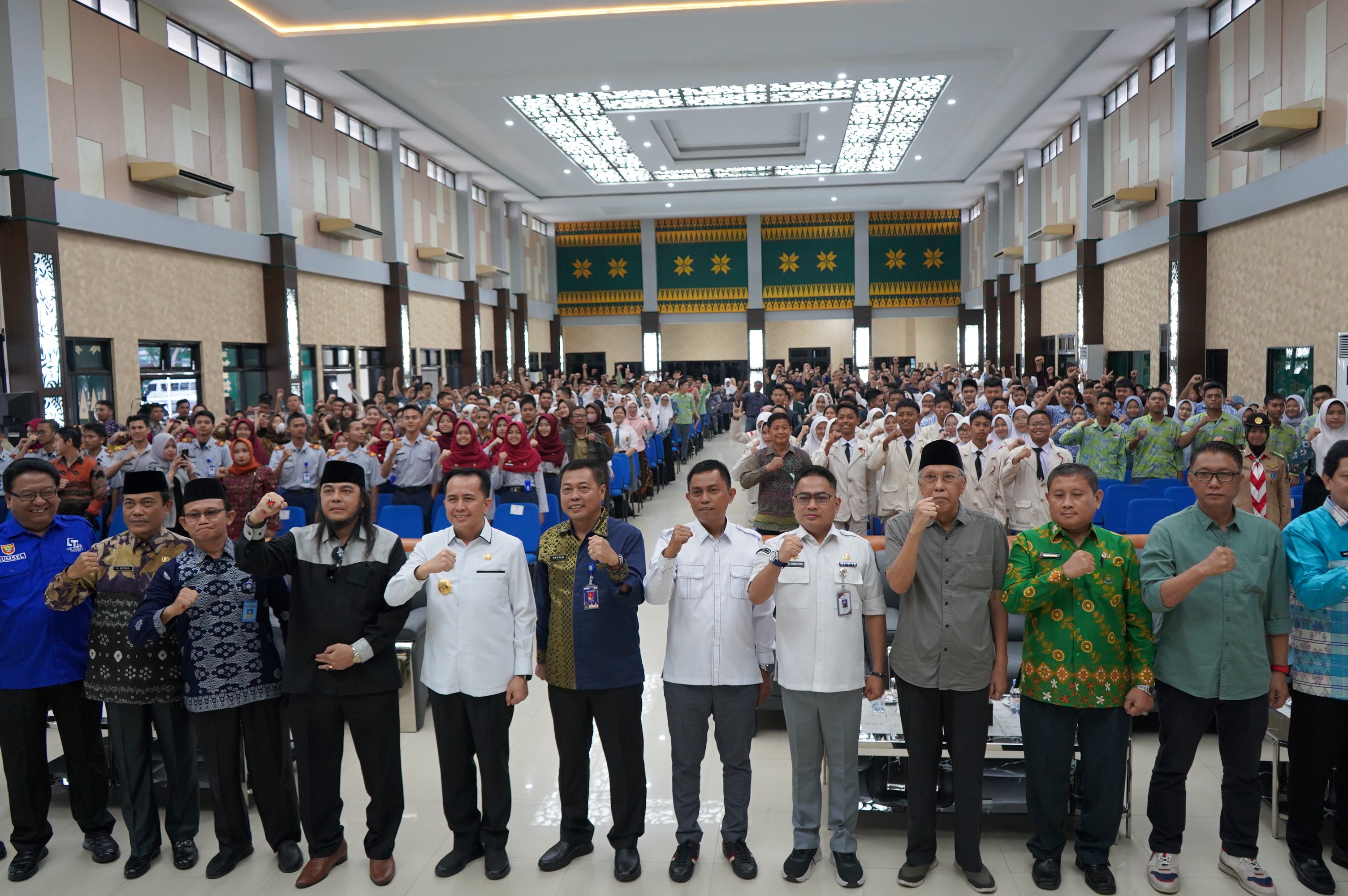 DEKLARASI PEMILIH PEMULA, KURNIAWAN: HARUS BIJAK MENERIMA INFORMASI KEPEMILUAN