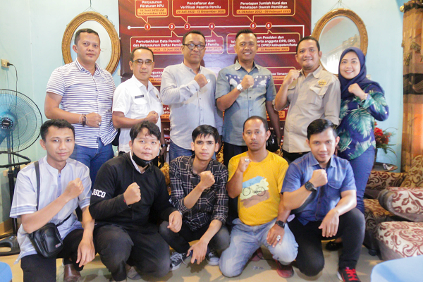 SARKANI MINTA PANWASLU ILIR BARAT DUA IKUTI JUKNIS DALAM REKRUTMEN PKD