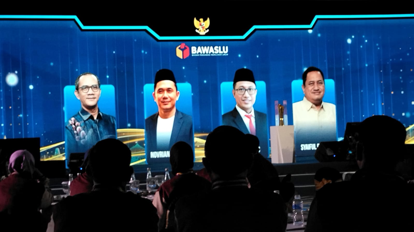 Ahmad Naafi, Koordinator Divisi Penanganan Pelanggaran Bawaslu Sumsel, yang turut hadir sekaligus bertugas sebagai pengawas jalannya Kompetisi Debat Penegakan Hukum Pemilu VI Antar Perguruan Tinggi Se-Indonesia Tahun 2026.