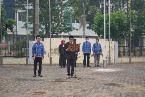 Anggota Bawaslu Sumsel Nana Priana saat menjadi pembina pada upacara Hari Kesaktian Pancasila, Kamis (01/10/2026).