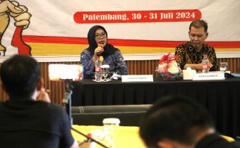 MASSURYATI: MEDIA BERPERAN CEGAH PENYEBARAN HOAKS DAN TINGKATKAN PARTISIPASI MASYARAKAT DALAM MENGAWASI PEMILIHAN 2024