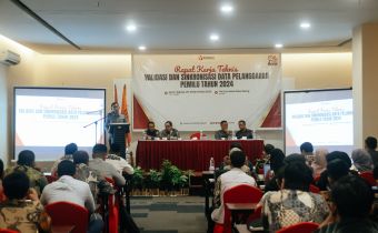 BAWASLU SUMSEL LAKUKAN VALIDASI DAN SINKRONISASI DATA PELANGGARAN DI SUMSEL