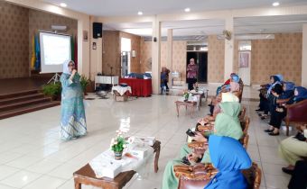 MASSURYATI DORONG PERAN PEREMPUAN DALAM PENGAWASAN PEMILU 2024