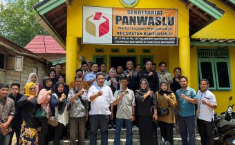 Sarkani Minta Panwaslu Kecamatan dan PKD Tingkatkan Kapasitas Cara Pembuatan Form A Kepada PTPS Terpilih