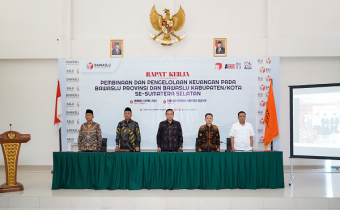 BAWASLU SUMSEL GELAR RAPAT KERJA PEMBINAAN DAN PENGELOLAAN KEUANGAN