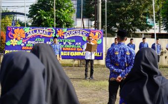 Koordinator Divisi SDM, Organisasi, dan Pelatihan Bawaslu Sumsel, Ardiyanto memberikan amanatnya  saat upacara peringatan Hari Kebangkitan Nasional (Harkitnas) ke-118 digelar pada Rabu (20/5/2026). 
