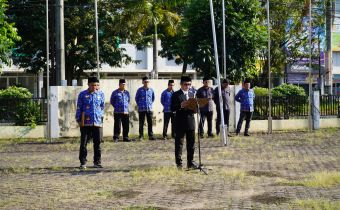 Plt. ketua Bawaslu Sumsel Ahmad Naafi saat membacakan Pidato Kepala Badan Pembinaan Ideologi Pancasila (BPIP).