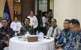 Plt. Ketua Bawaslu Sumsel saat menghadiri  Peringatan Hari Anti Narkotika Internasional / HANI Tahun 2026 secara daring, Kamis (23/07/2026). 